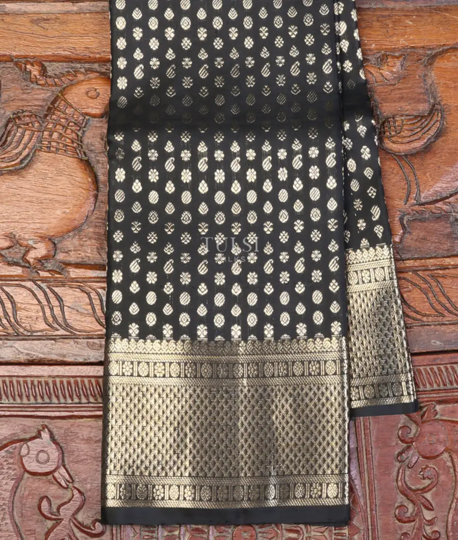 Black Kanjivaram Silk Dupatta T581262-image