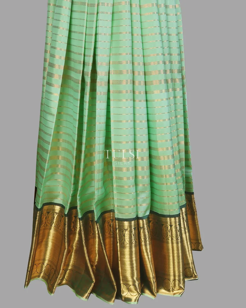 green-handwoven-kanjivaram-silk-pavadai-and-dupatta-t619501-t619501-b