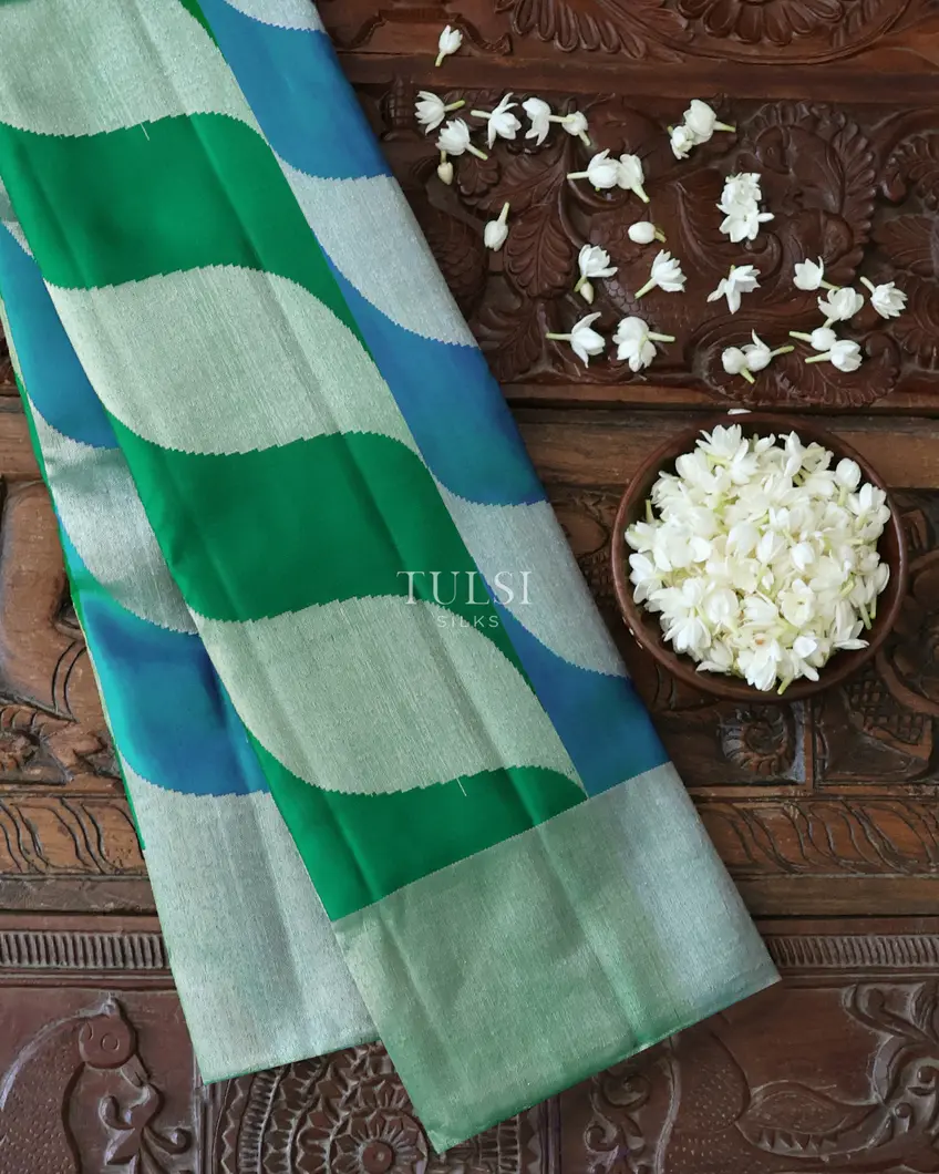 Green and Peacock Blue Kanjivaram Silk Saree T625574-image