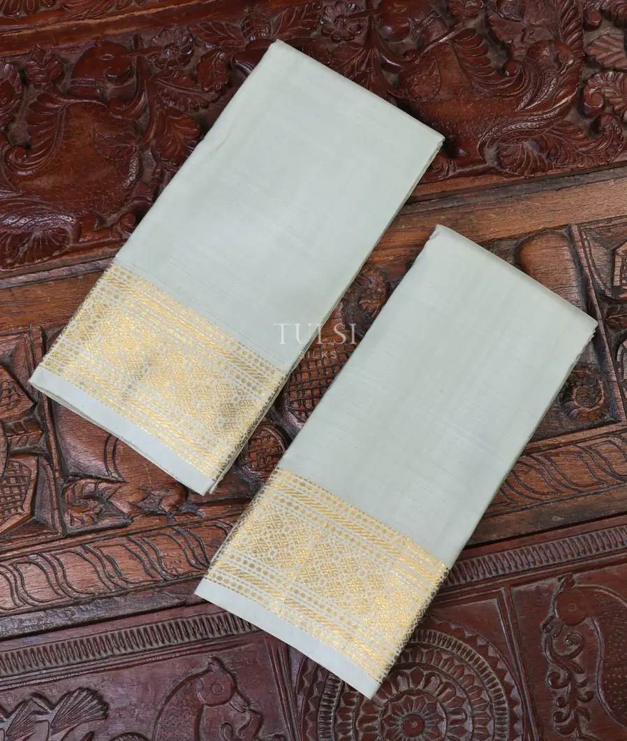 Grey Handwoven Kanjivaram Silk Dhoti and Vastharam T635891-image