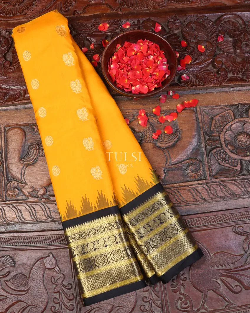 Yellow Gadwal Silk Saree T602483-image
