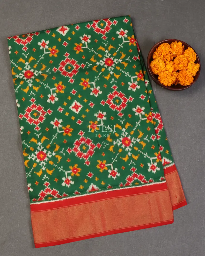 Green Double Ikat Silk Saree T639325-image
