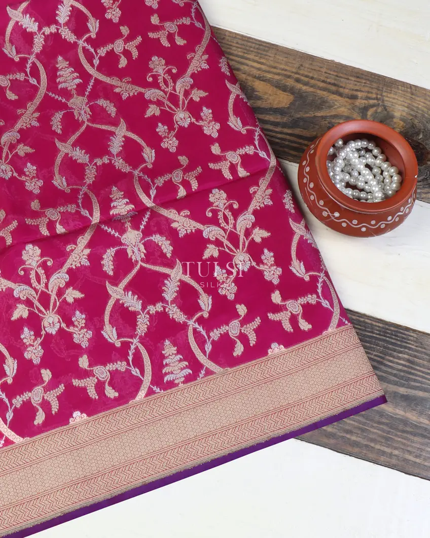 Magenta Banaras Kathan Silk Saree T635608-image