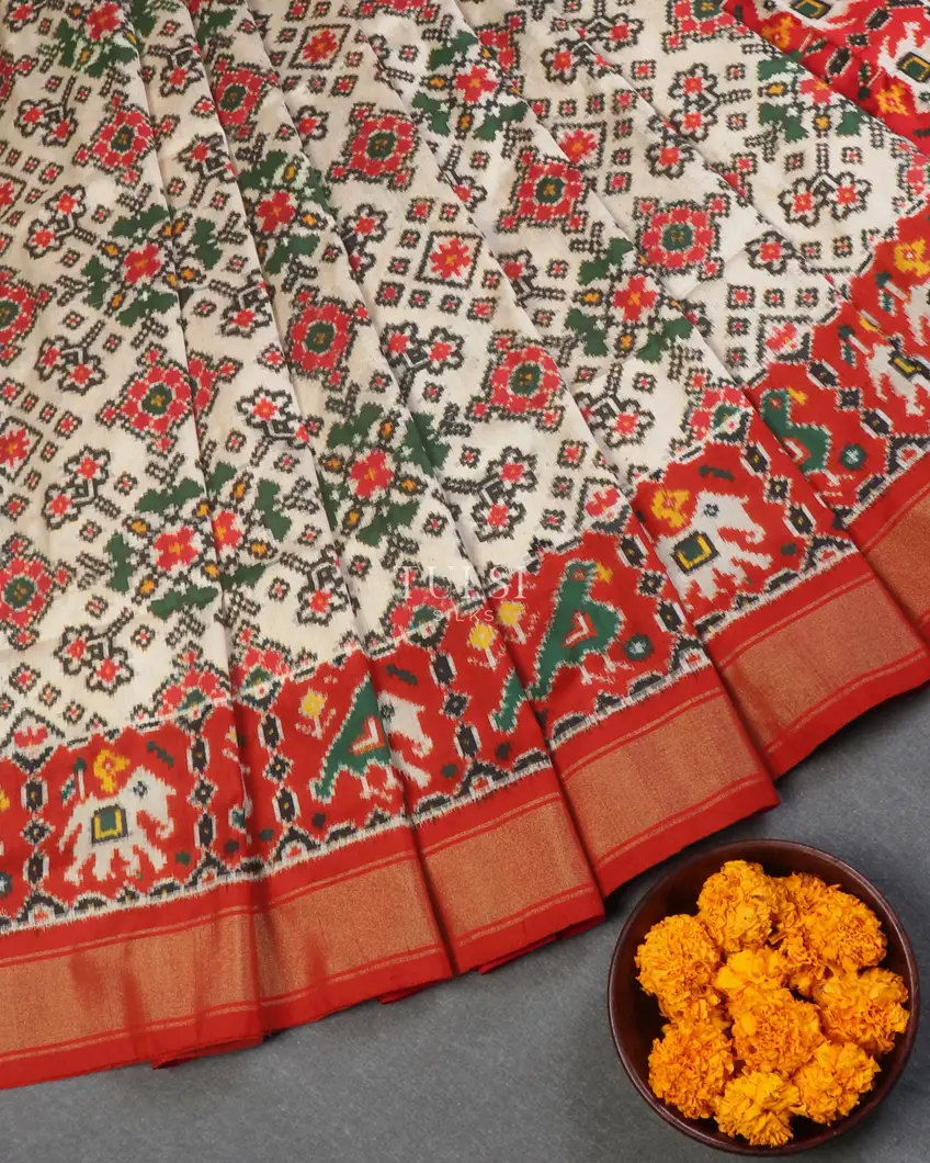 light-beige-ikat-silk-saree-t641244-t641244-b