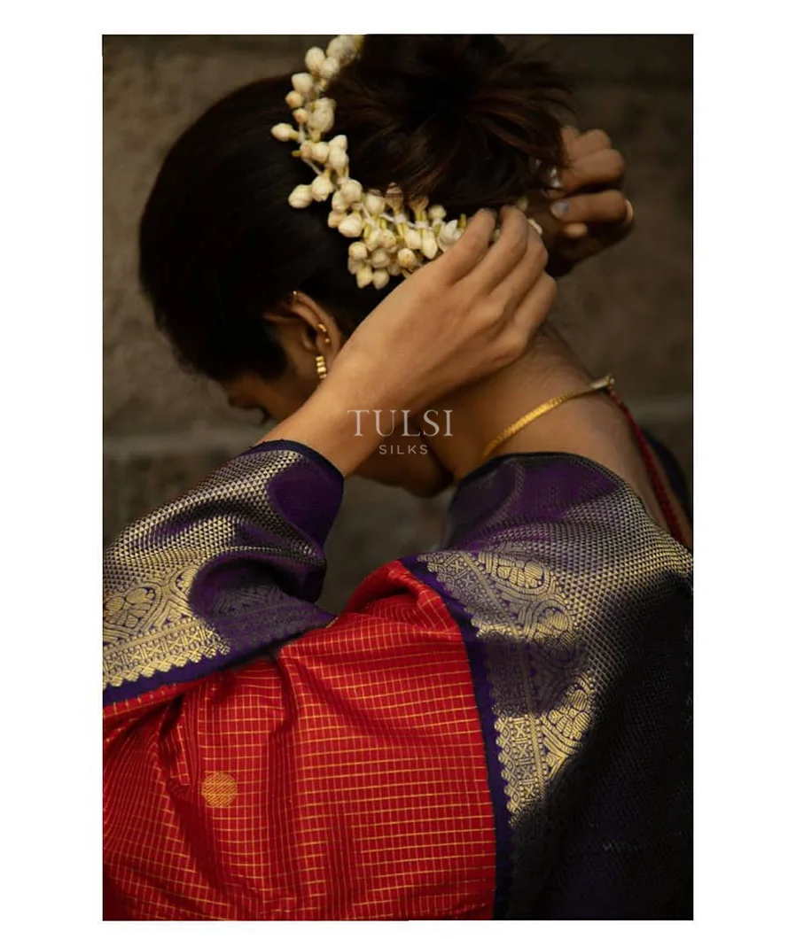 Red Kanjivaram Silk Saree T624178-image
