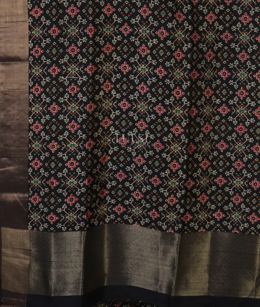 black-printed-raw-silk-saree-t642877-t642877-d