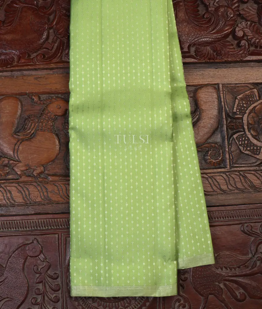 Green Kanjivaram Silk Saree T646235-image