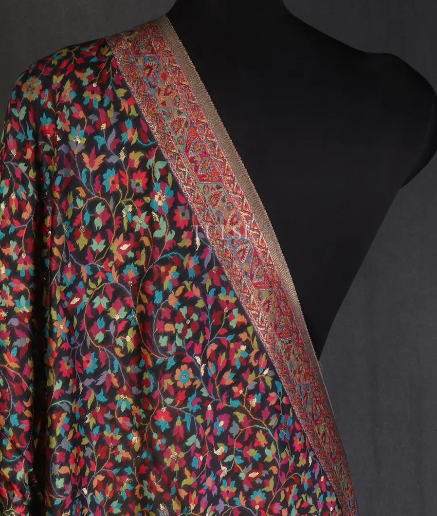 Black Kashmir Kani Silk Dupatta T646872-image