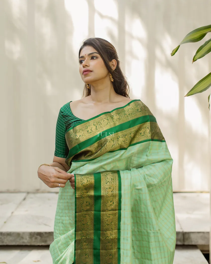 Green Kanjivaram Silk Saree T649619-image