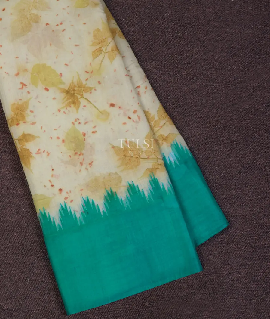 Off-White Gadwal Cotton Saree With Silk Border and Pallu T632086-image