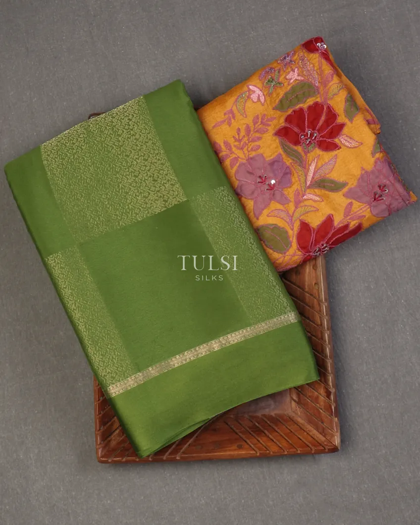 Green Crepe Silk Saree T649972-image