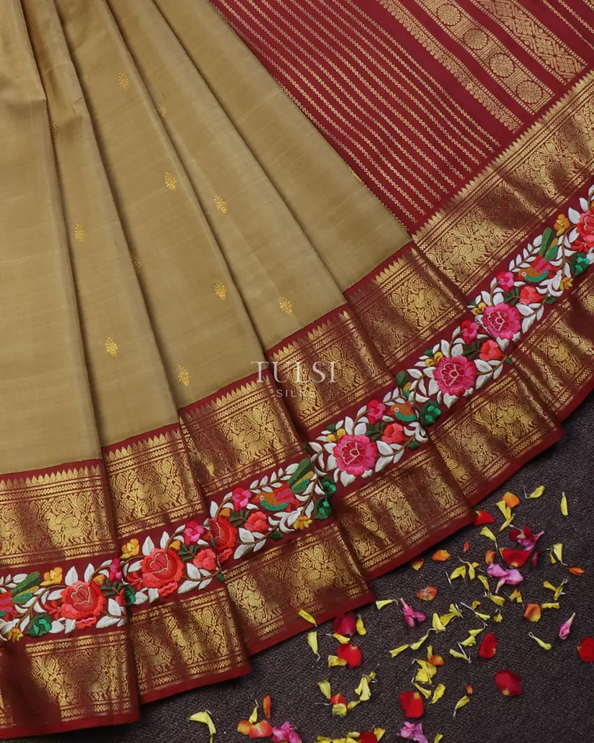beige-kanjivaram-silk-embroidery-saree-t647963-t647963-b