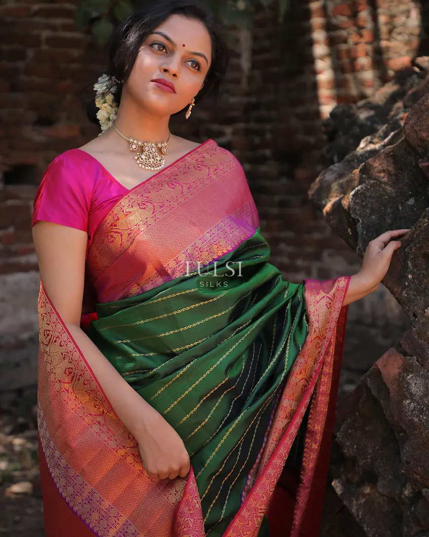 Bottle Green Handwoven Kanjivaram Silk Saree T235908-image