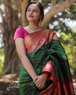 bottle-green-handwoven-kanjivaram-silk-saree-t235908-t235908-b