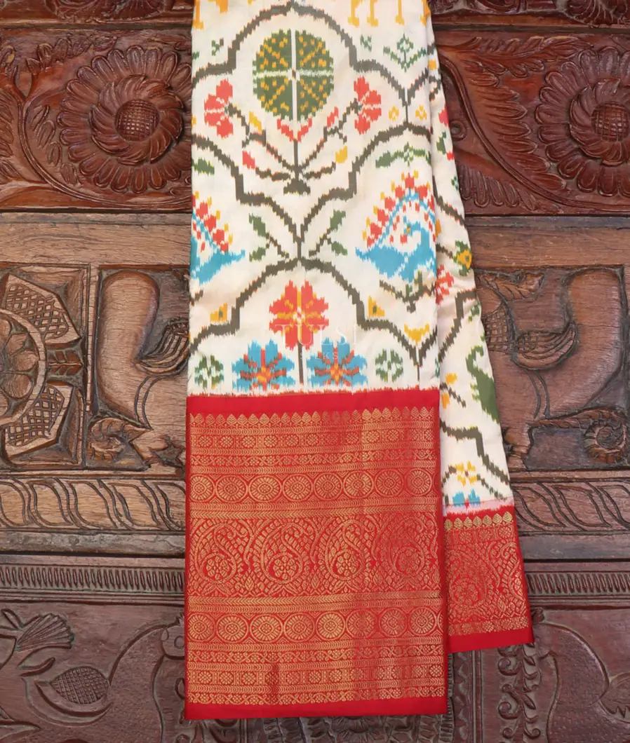 Off-White Ikat Silk Saree T663760-image