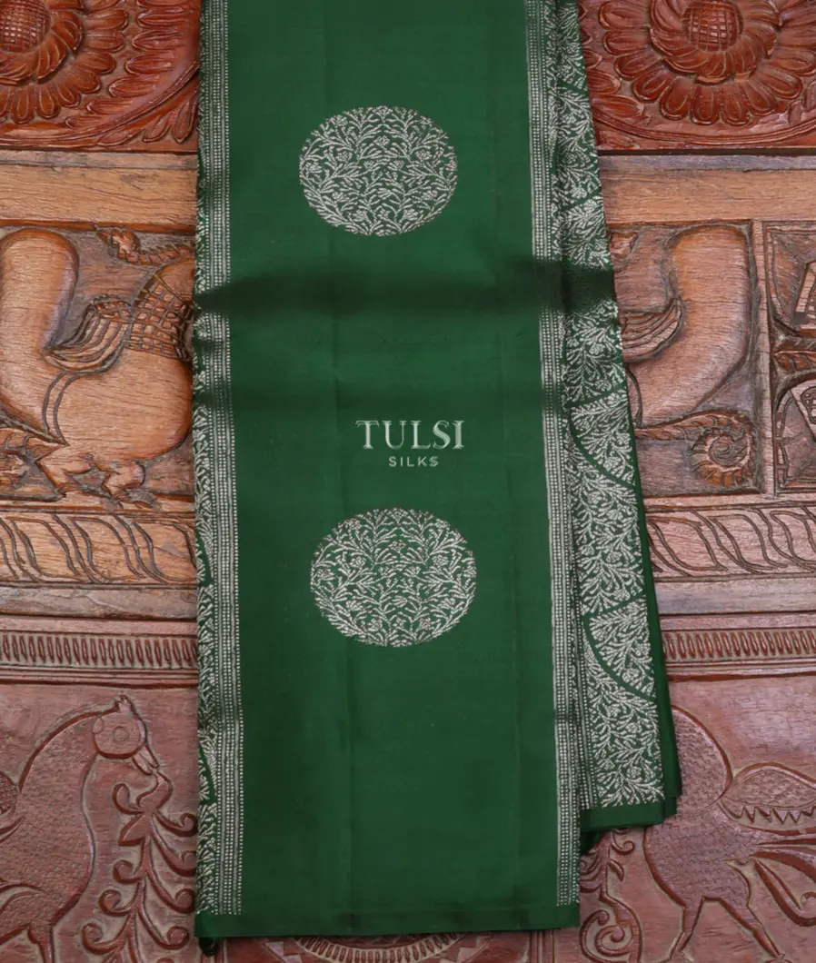 Green Kanjivaram Silk Saree T645904-image
