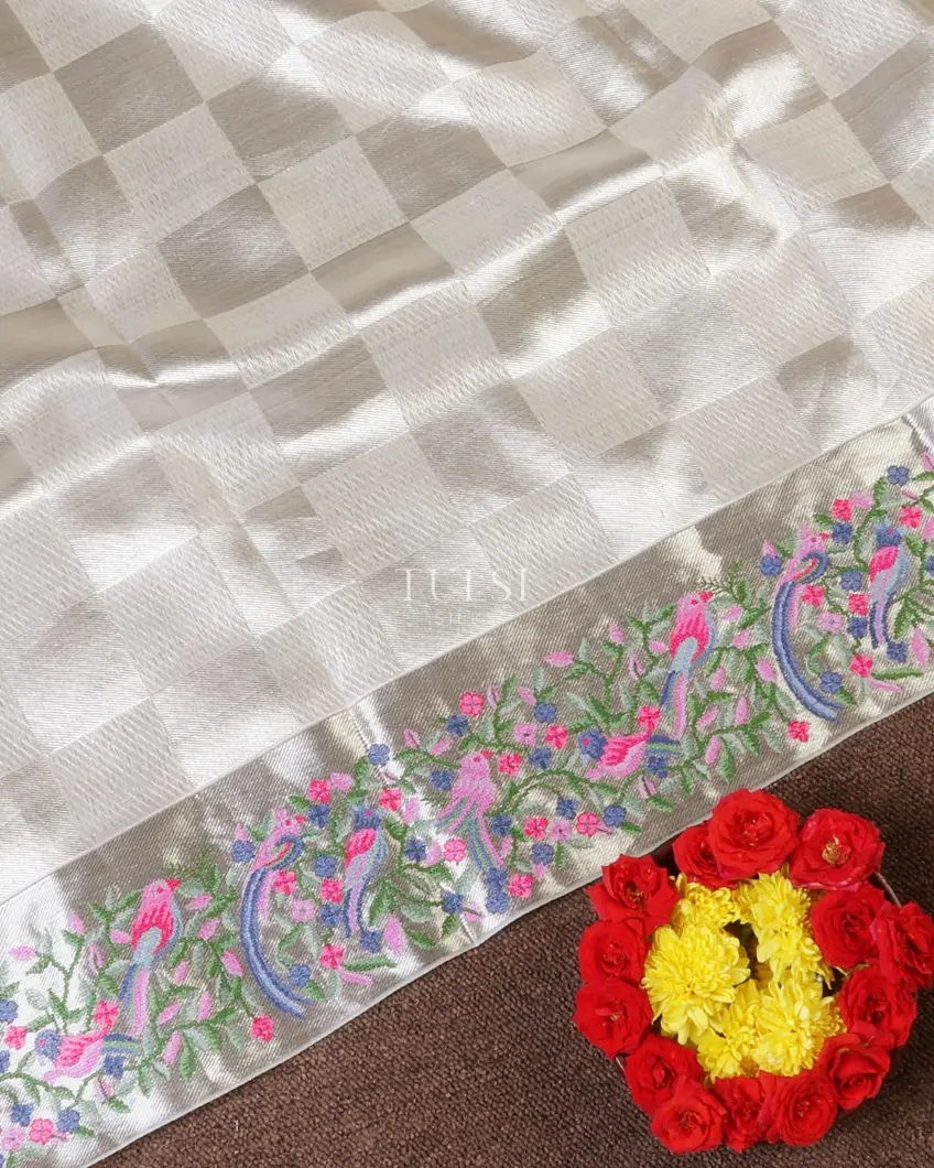 off-white-kanjivaram-embroidery-silk-saree-t655317-t655317-f
