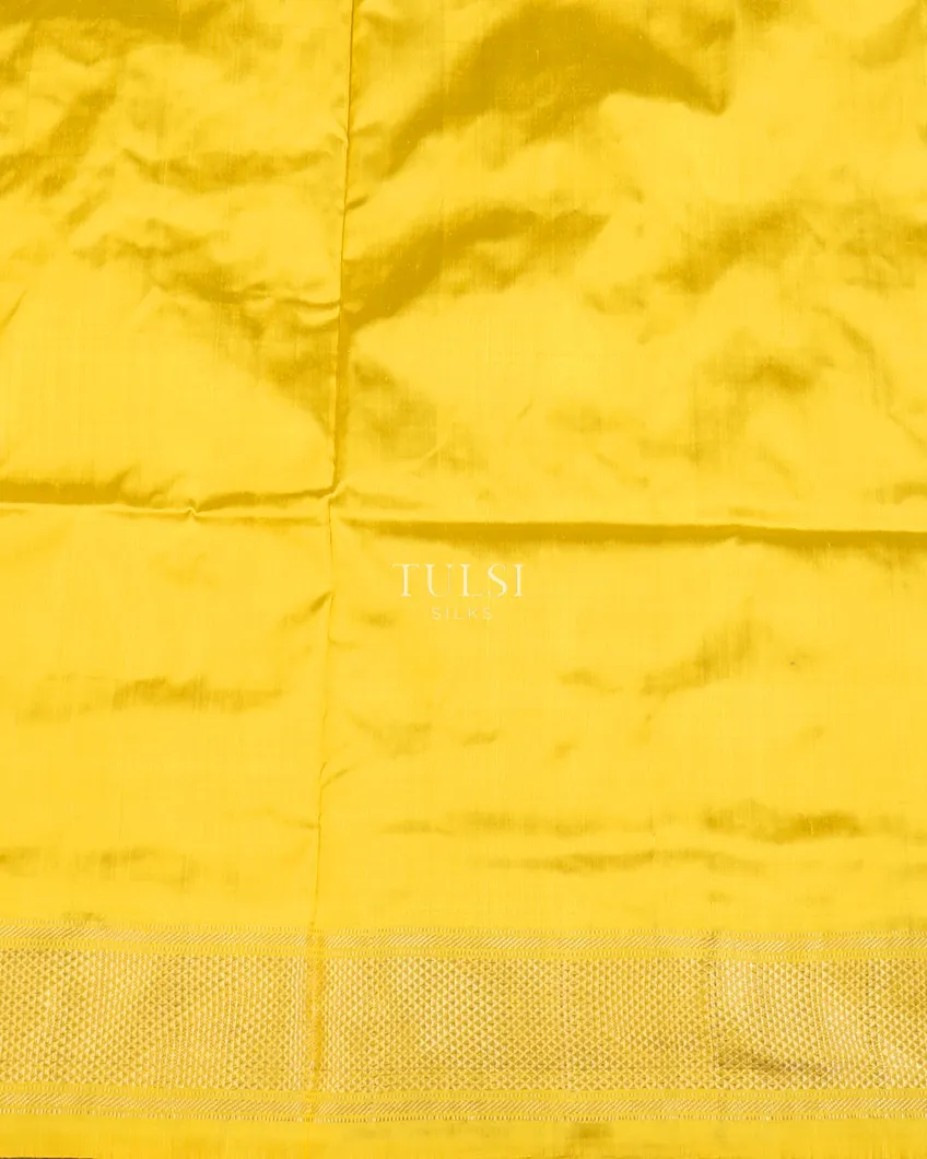 off-white-ikat-silk-saree-t668372-t668372-c