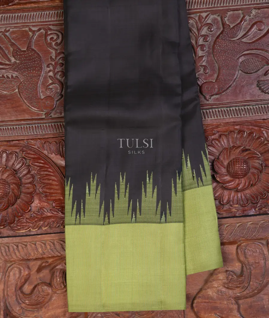 Black Kanjivaram Silk Saree T664724-image