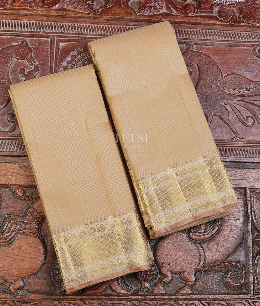 Beige Handwoven Kanjivaram Silk Dhoti and Vastharam T668382-image