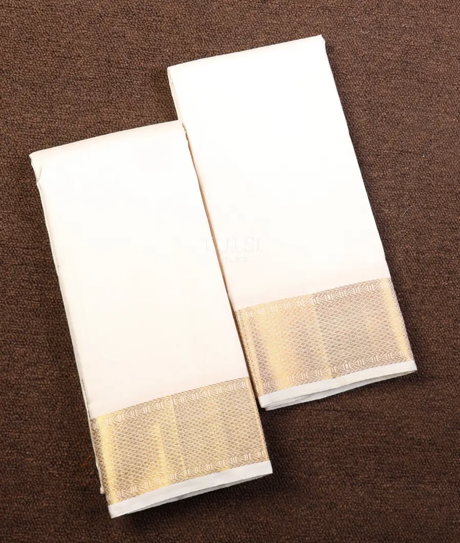Off - White Handwoven Kanjivaram Silk Dhoti and Vastharam T671070-image