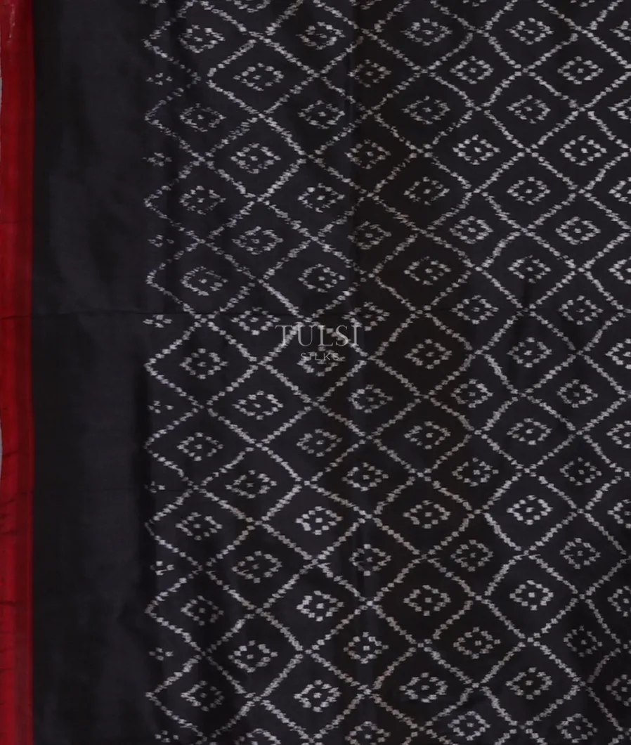 off-white-ikat-silk-saree-t663722-t663722-c