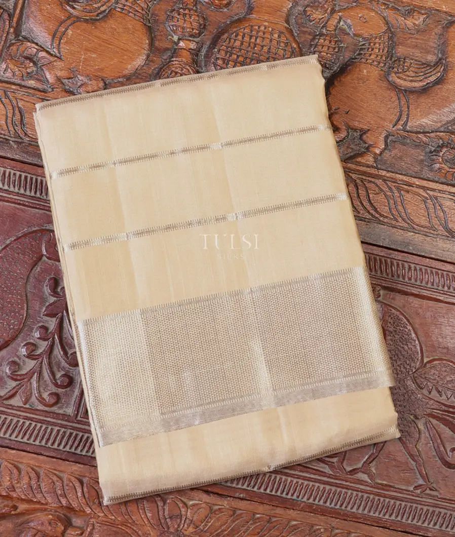 Light Beige Handwoven Kanjivaram Silk Dhoti and Vastharam T664118-image
