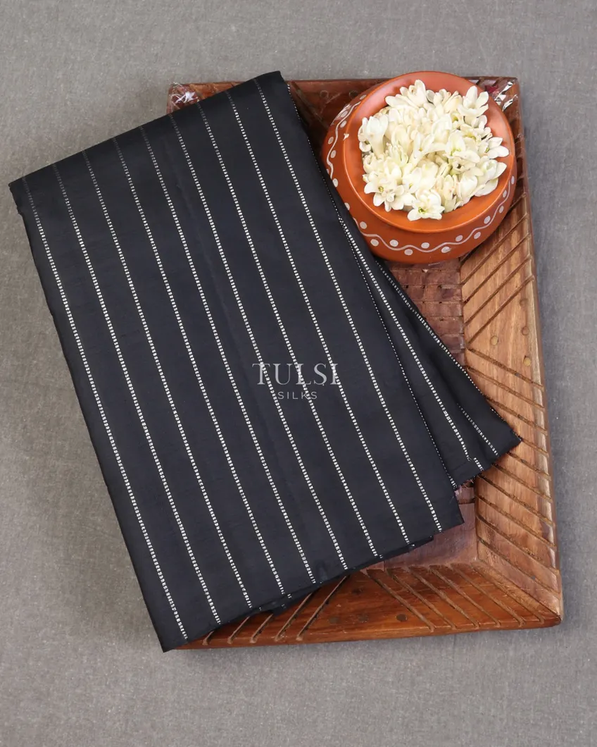 Black Kanjivaram Silk Saree T652335-image