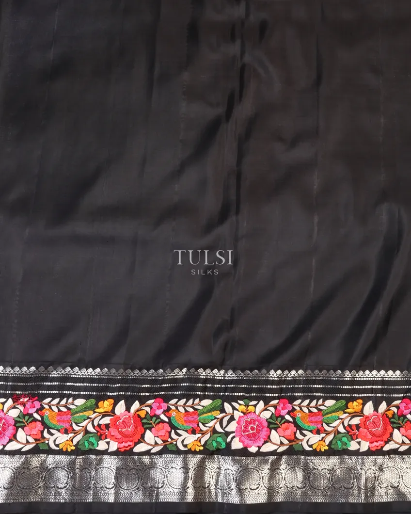 off-white-kanjivaram-embroidery-silk-saree-t655110-t655110-c