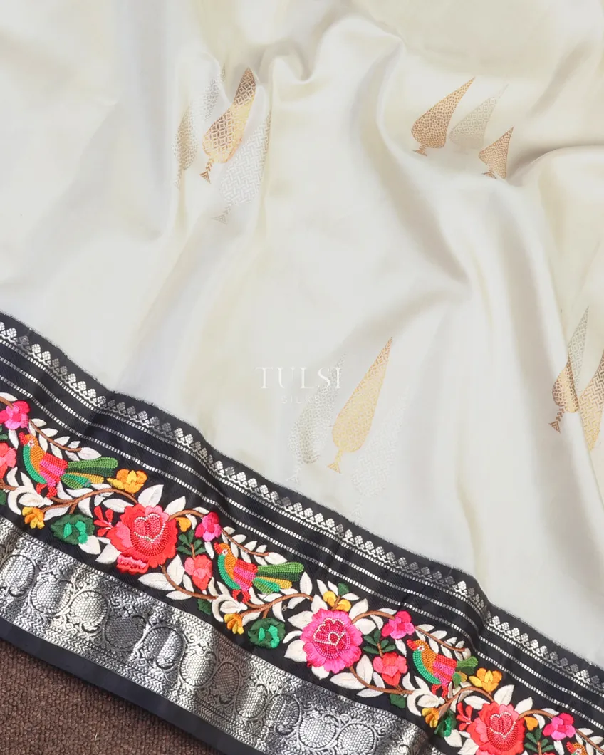 off-white-kanjivaram-embroidery-silk-saree-t655110-t655110-d