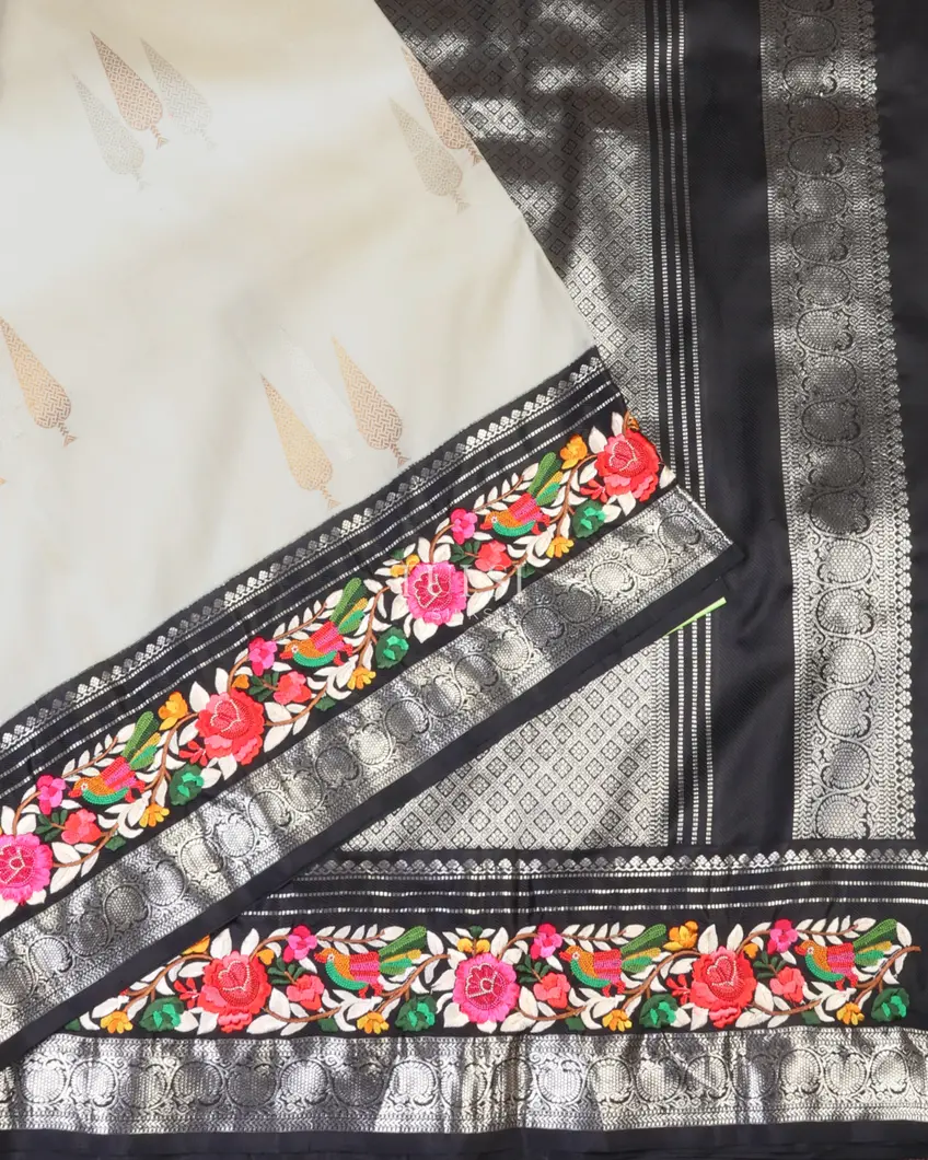off-white-kanjivaram-embroidery-silk-saree-t655110-t655110-b