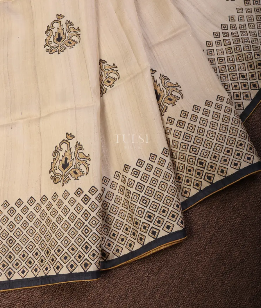 beige-tussar-kantha-work-saree-t669248-t669248-b