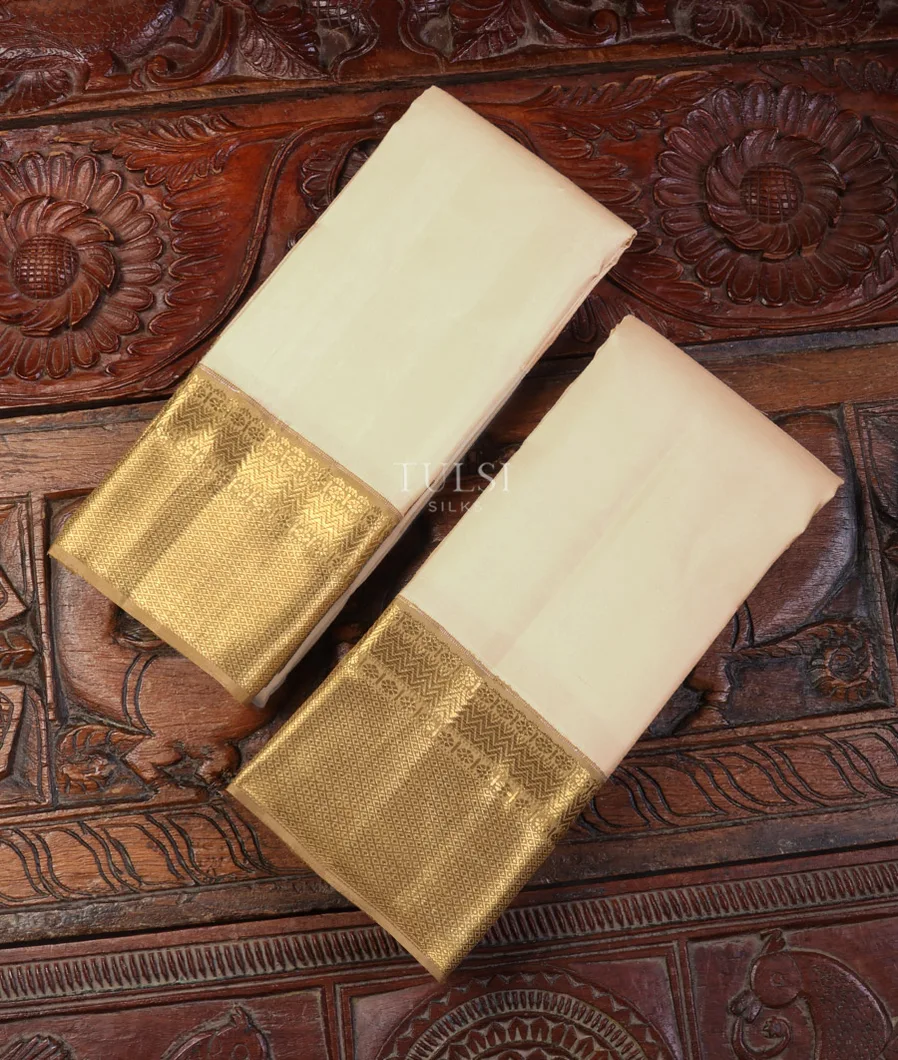Off - White Handwoven Kanjivaram Silk Dhoti and Vastharam T670162-image