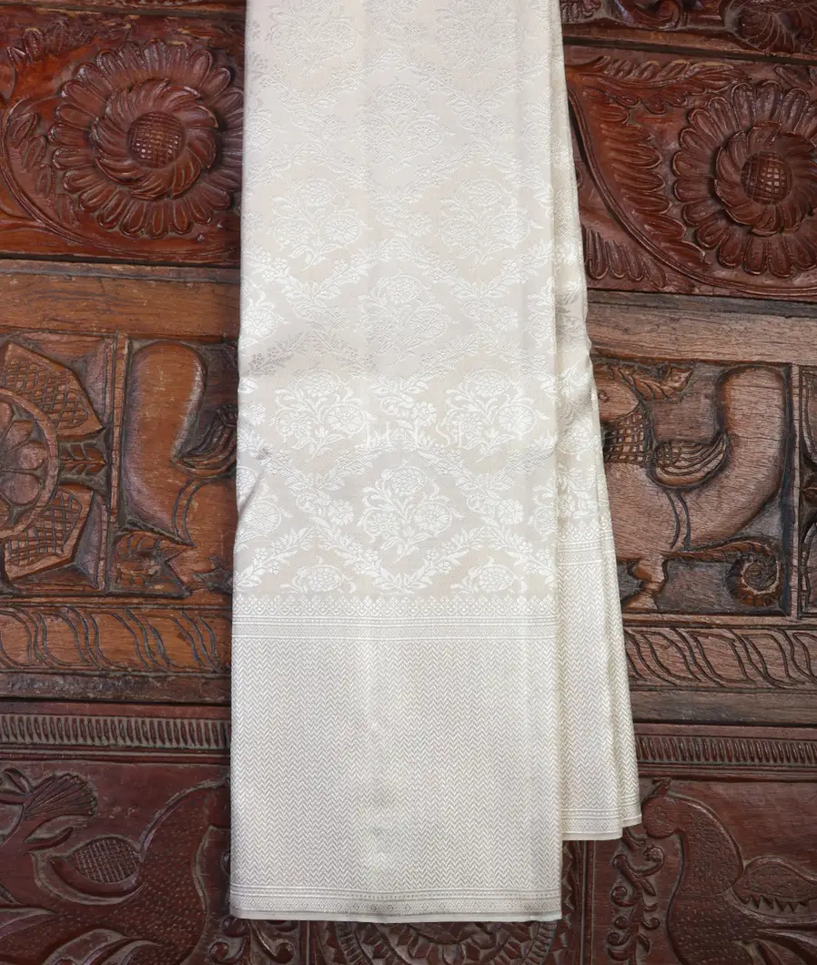Off-White Kanjivaram Silk Saree T666015-image