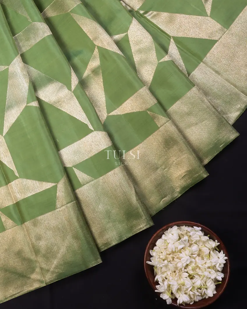 green-kanjivaram-silk-saree-t660124-1-t660124-1-b