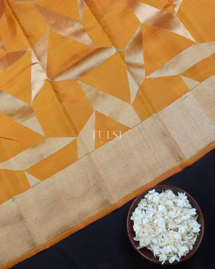 yellow-kanjivaram-silk-saree-t667107-t667107-e