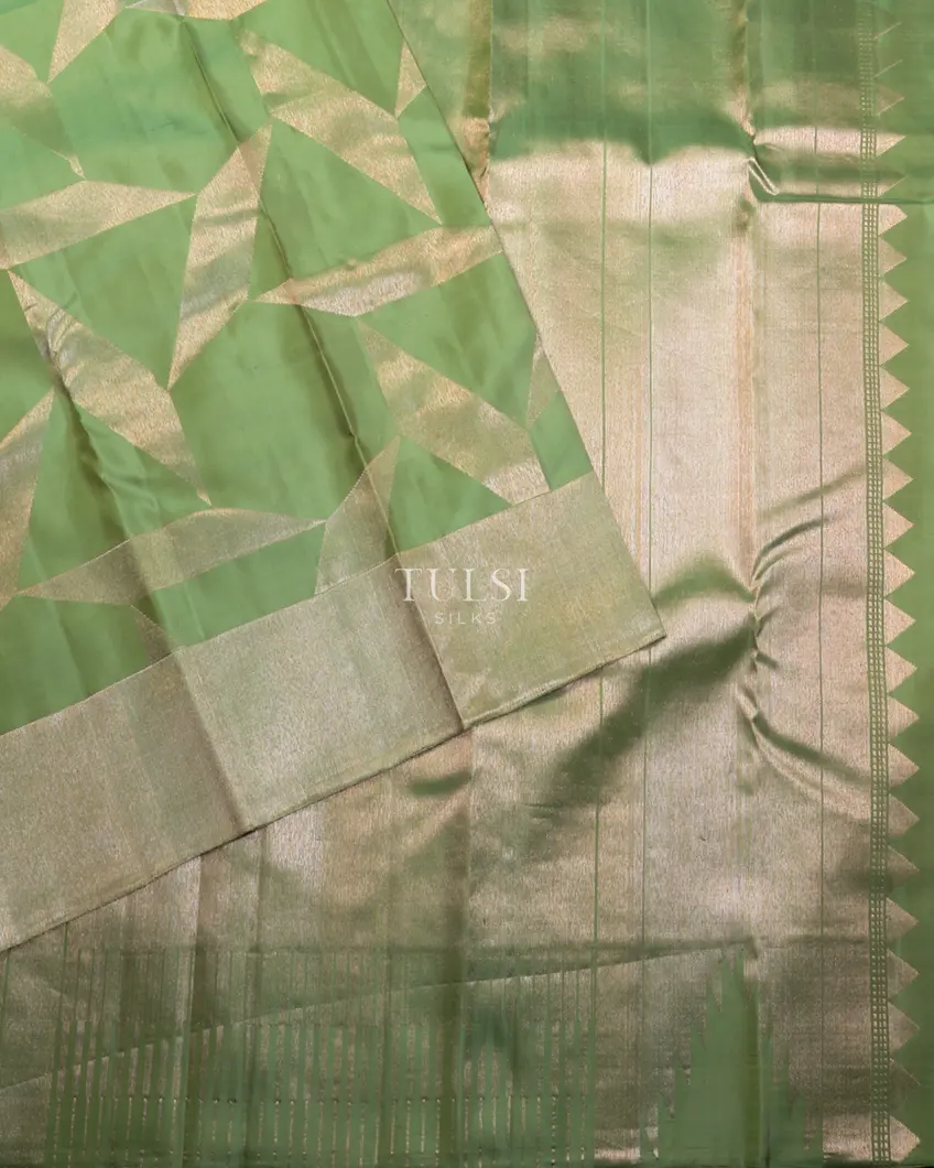 green-kanjivaram-silk-saree-t660124-1-t660124-1-d