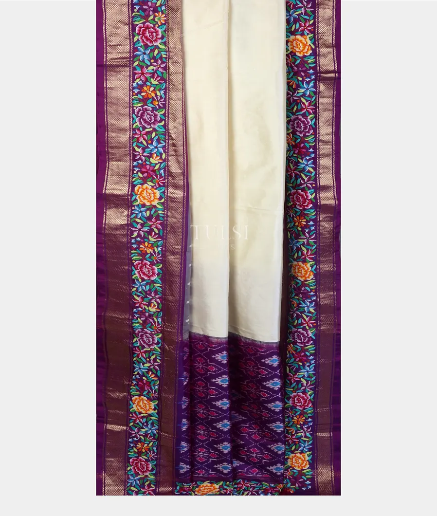 off-white-ikat-silk-saree-with-hand-embroidery-border-t679472-t679472-b