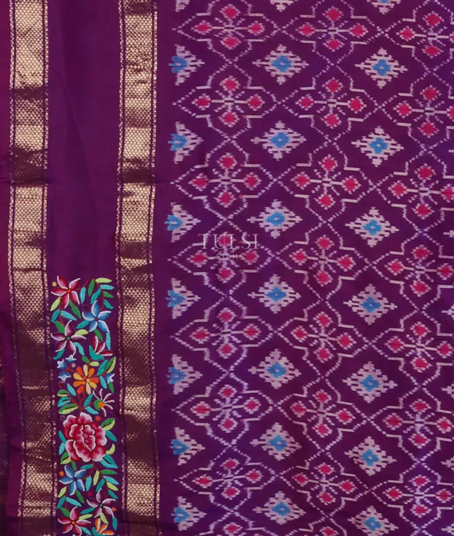 off-white-ikat-silk-saree-with-hand-embroidery-border-t679472-t679472-c