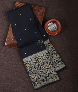 black-kanjivaram-silk-saree-t640768-t640768-a