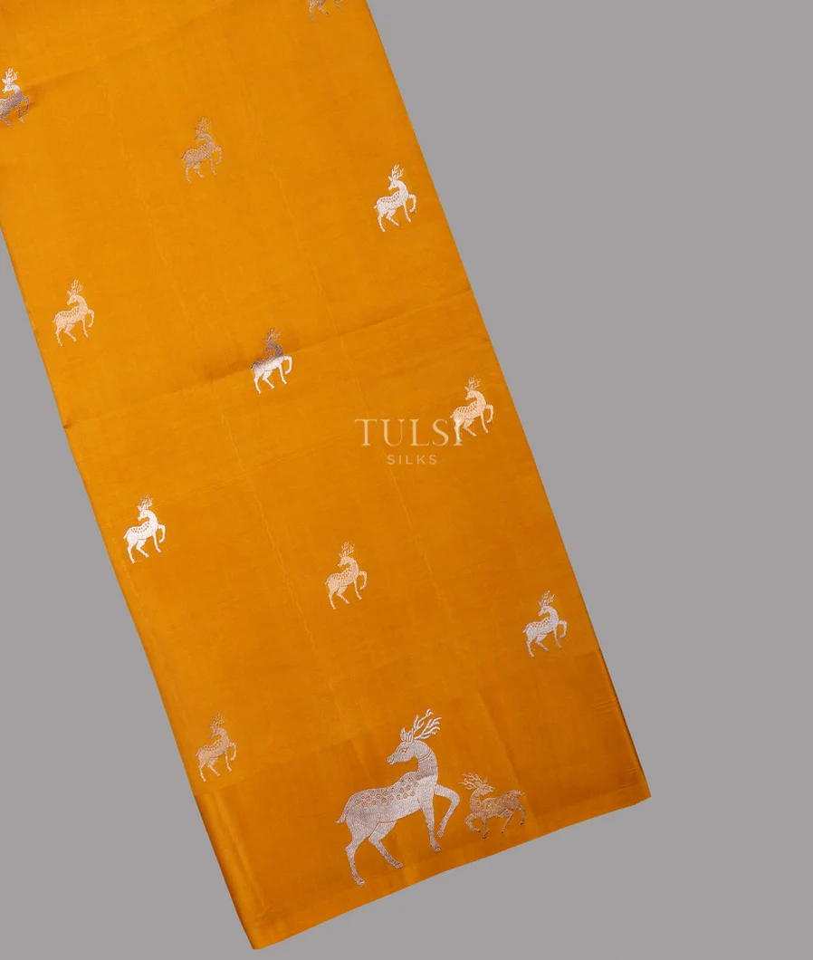 Yellow Banaras Silk Saree T689670-image