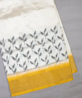 Off-White Ikat Silk Saree T689245-image
