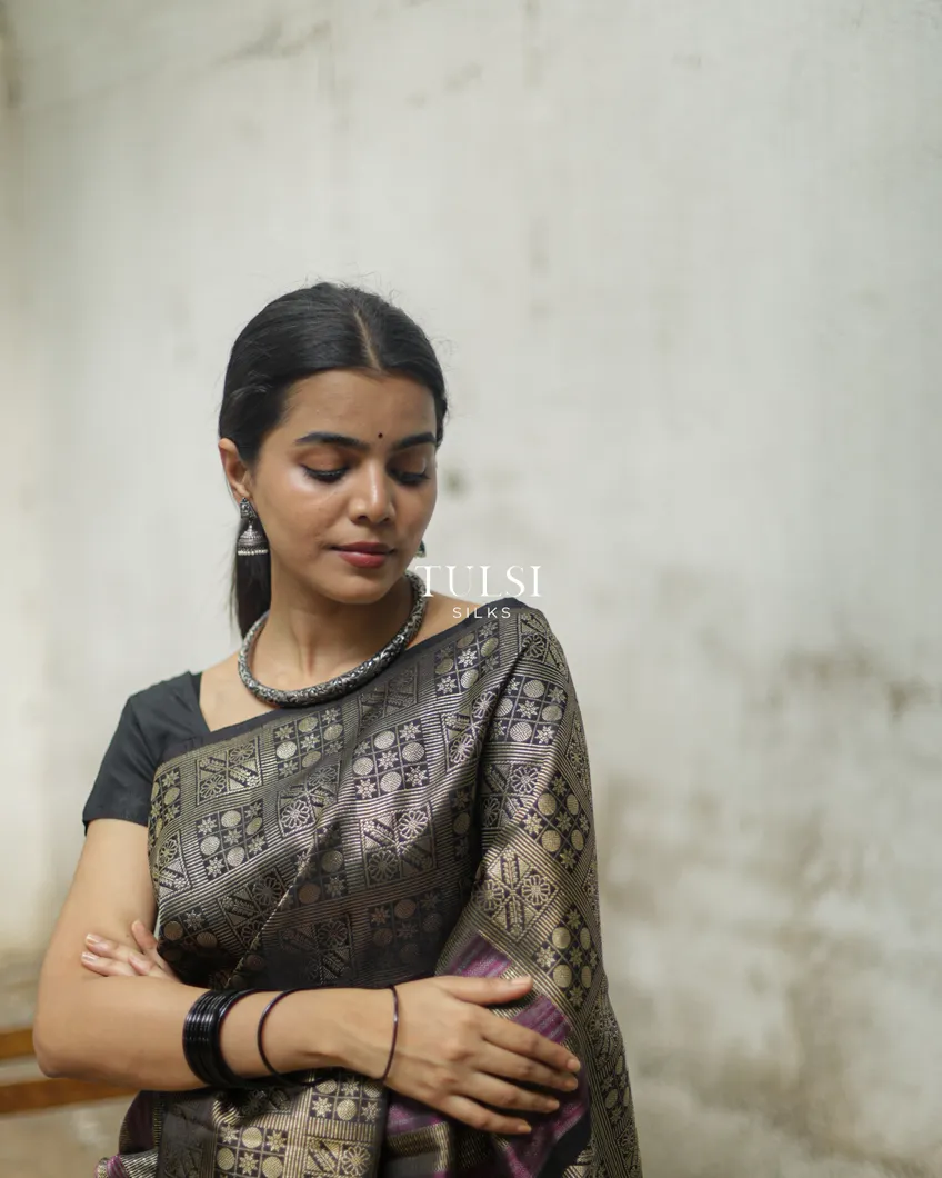 black-kanjivaram-silk-saree-t679412-t679412-h