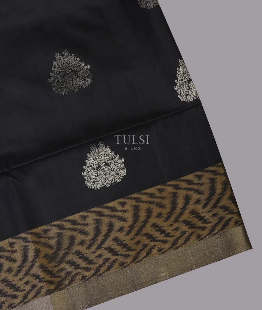 Black Soft Silk Saree T682211-image