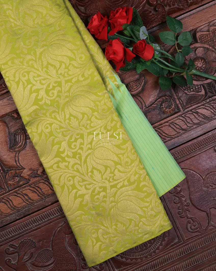 Green Kanjivaram Silk Saree T687774-image