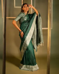 bottle-green-soft-silk-saree-t695881-t695881-c