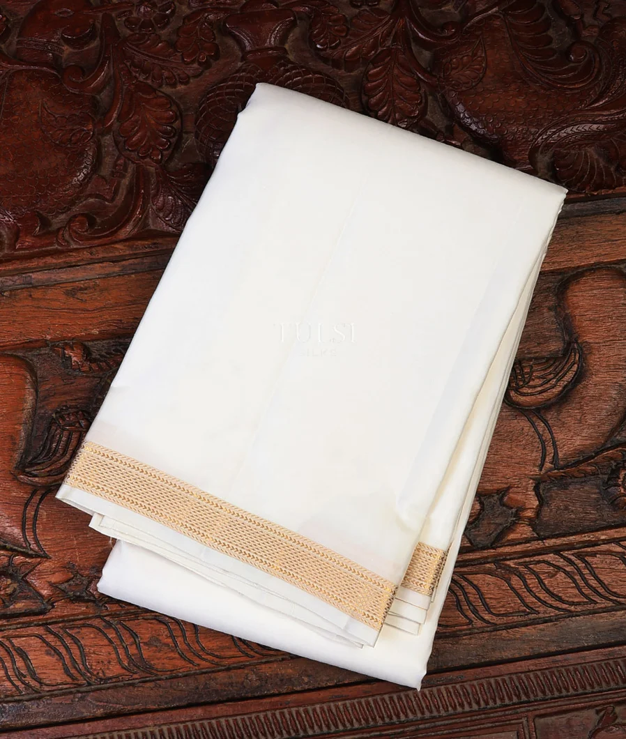 Off-White Handwoven Kanjivaram Silk Dhoti and Vastharam T688931-image