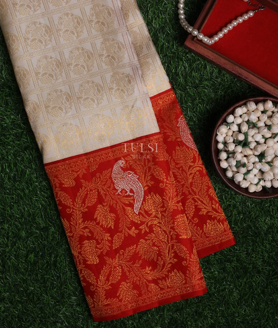 off-white-kanjivaram-silk-saree-t712570-t702570-a