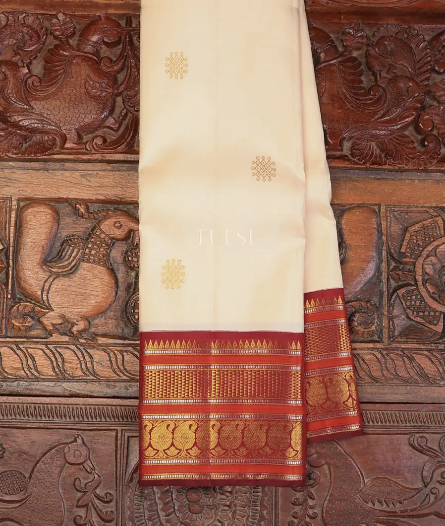 Off-White Kanjivaram Silk Saree T709980-image