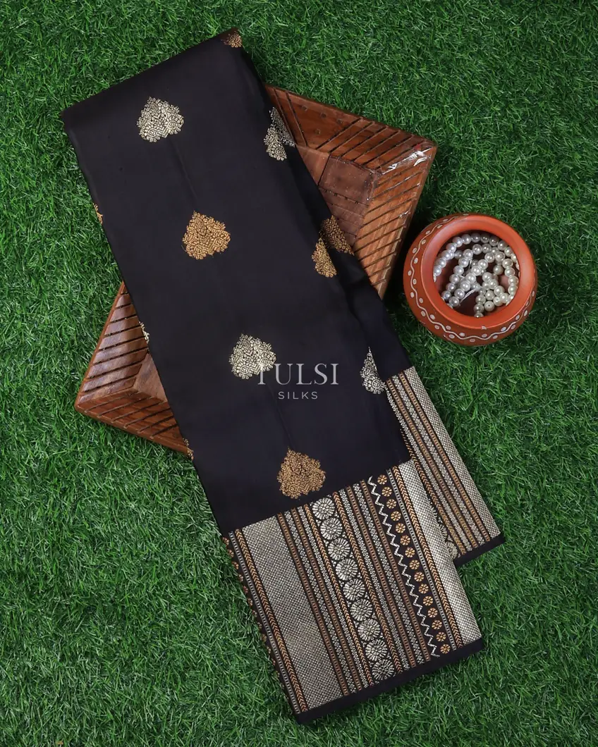 Black Kanjivaram Silk Saree T713298-image